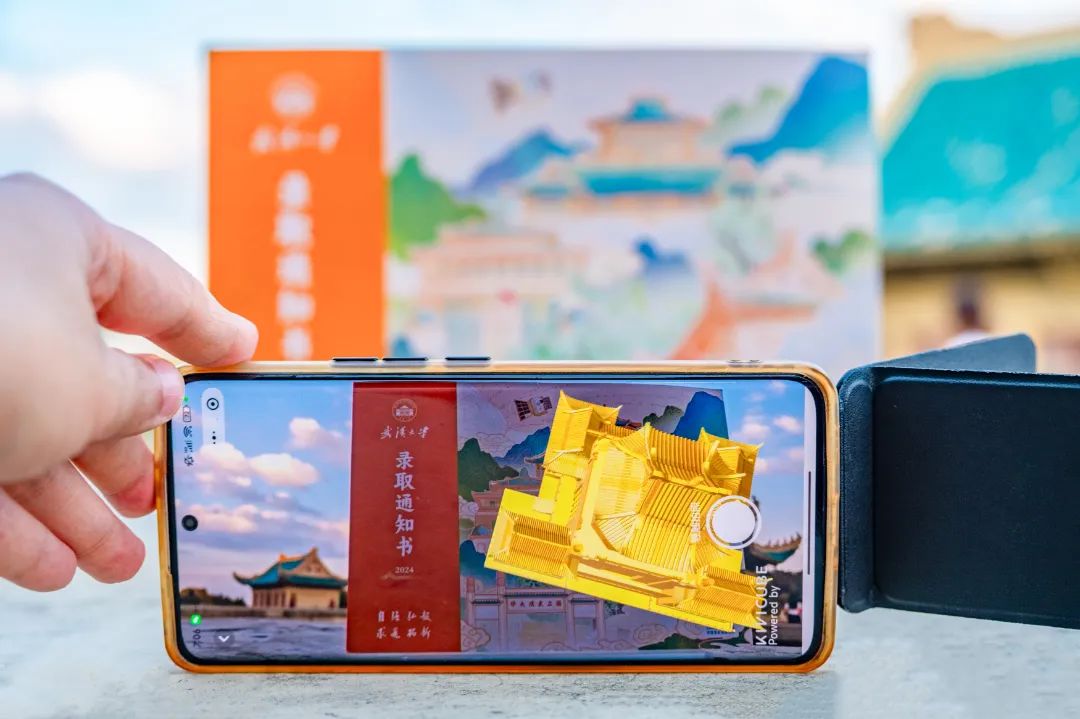教育部：推动高校录取通知书回归“一页纸”，纠治奢华录取通知书