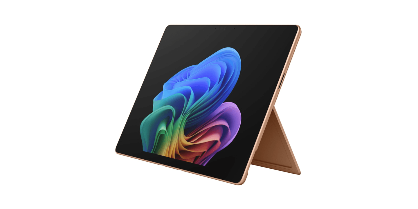 微软 Surface Pro 第 12 版宣传图曝光：骁龙 X2 Elite 芯片、续航增 10%