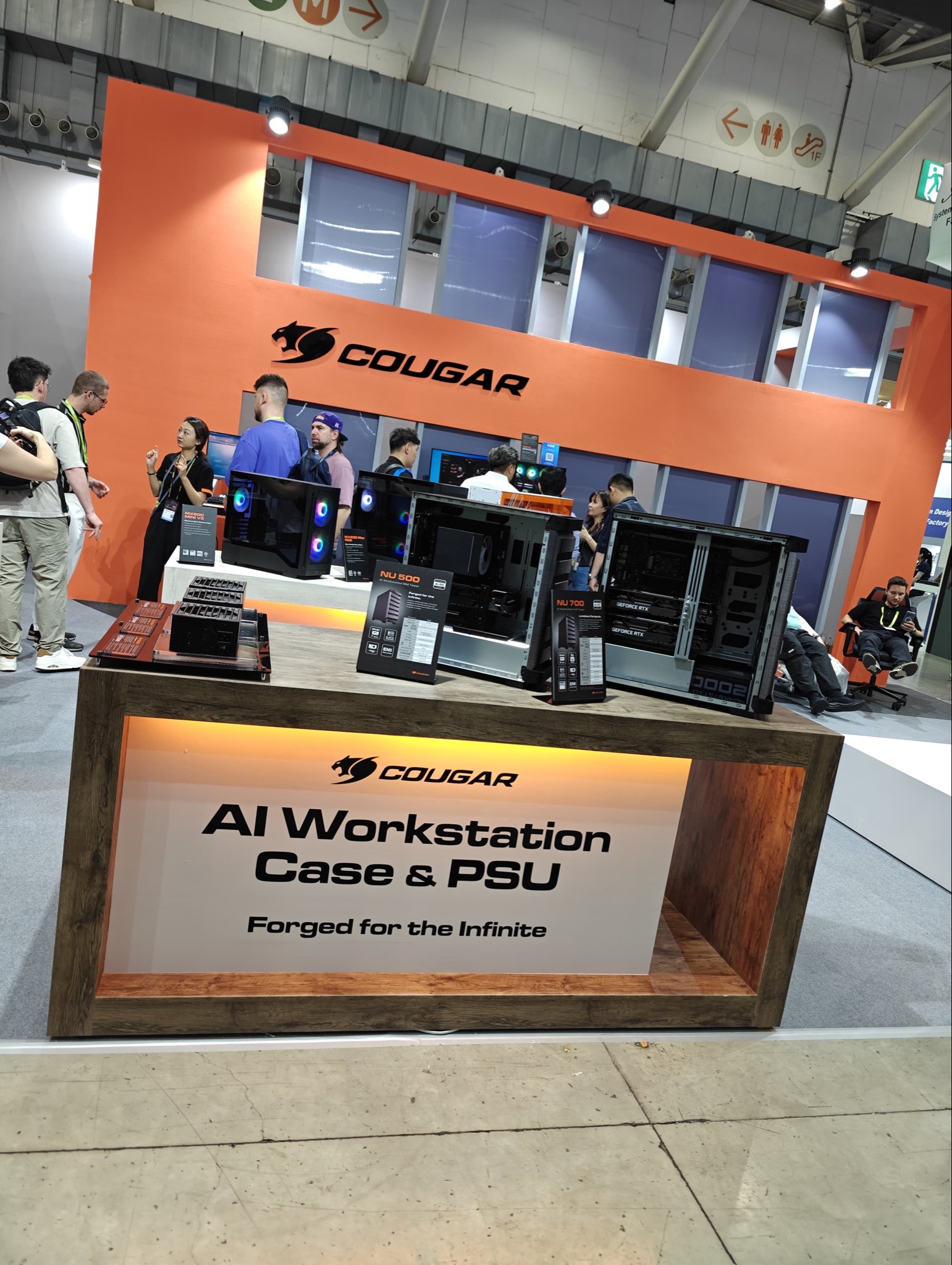 骨伽展出工作站级硬件：NU 系列多显卡机箱与至高 3200W 电源