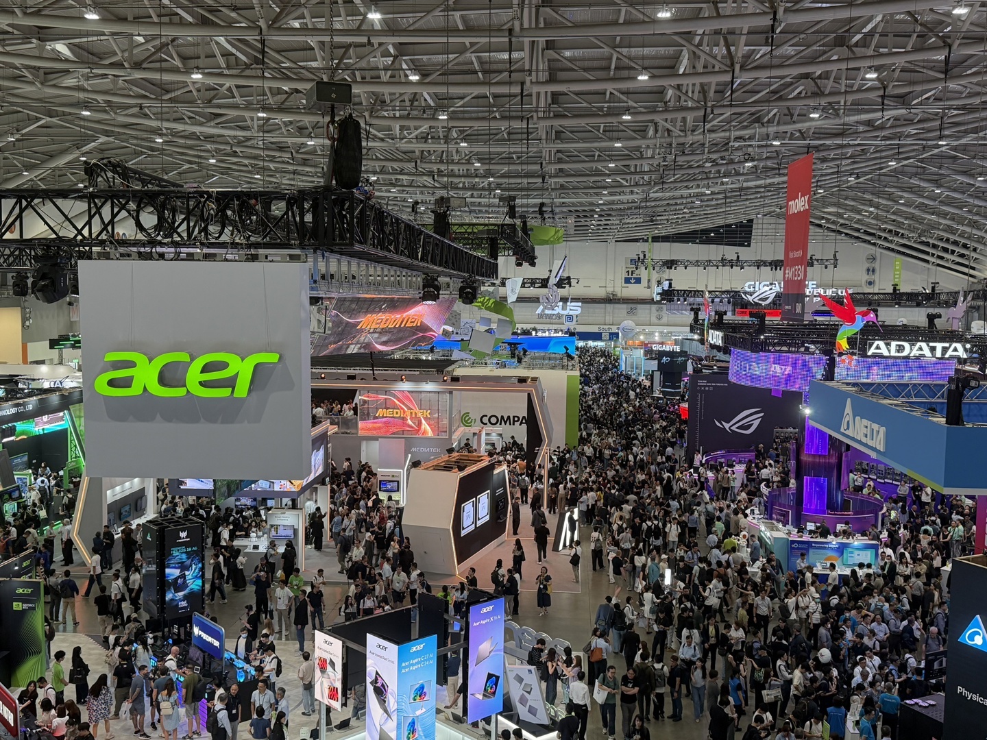 COMPUTEX 2026 吸引超 11 万专业人士参观，明年台北国际电脑展 6 月 1~4 日举办网友怎么看